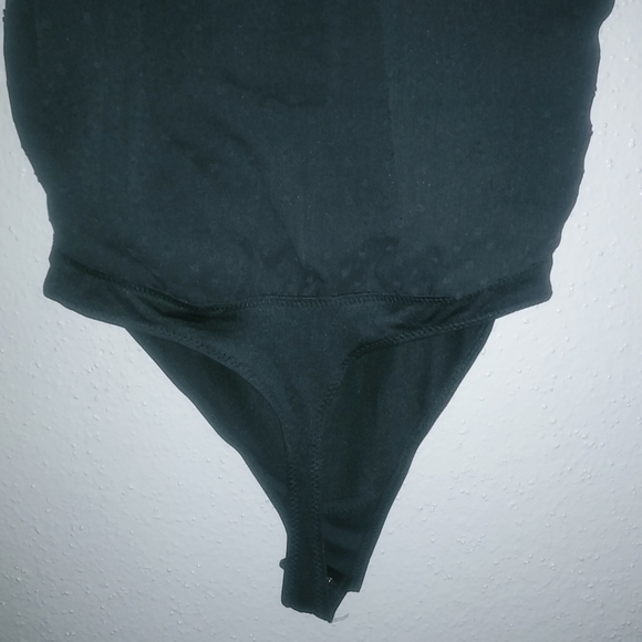 Abercrombie & Fitch XXS Whimseygoth Swiss Dotted Chenille Body Suit Black - Picture 2 of 10